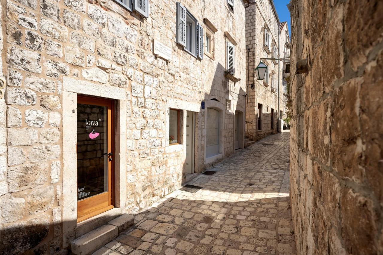 Fingerprint Central Apartment 5 Min From Center & Beach Hvar Town Exterior foto